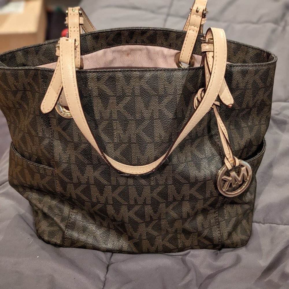 Michael Kors purse